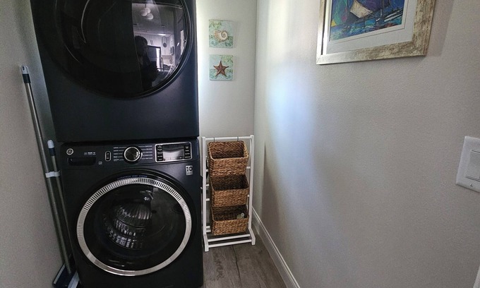 Palm Harbor Apartment | Charming 1-bedroom Oasis in Palm Coast. Beaches, restaurants & fun spots nearby.