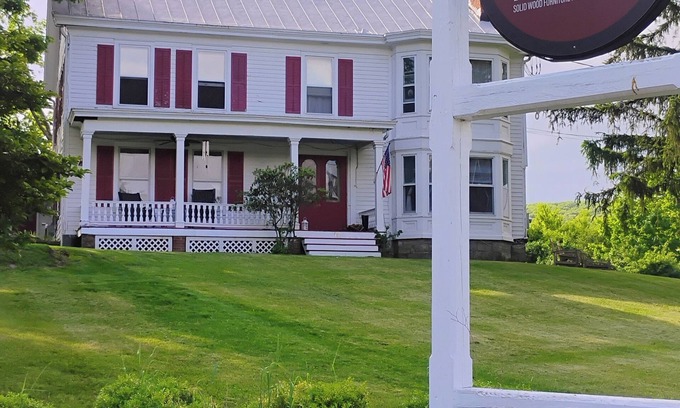 Sugar Loaf Apartment | Charming 1-bedroom Rekindled Farmhouse Historic Sugar Loaf, NY