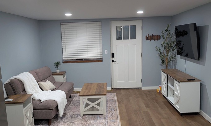 Indianapolis House | Charming 1-bedroom house with WiFi and AC in wonderful Indianapolis