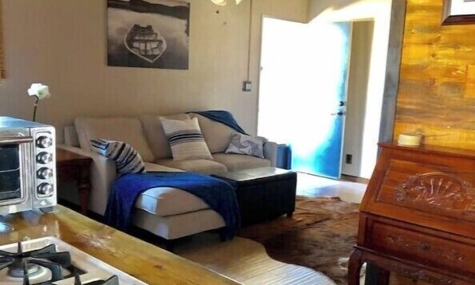 Costa Mesa Villa | Charming 1-bedroom villa in Costa Mesa with WiFi and fitness room