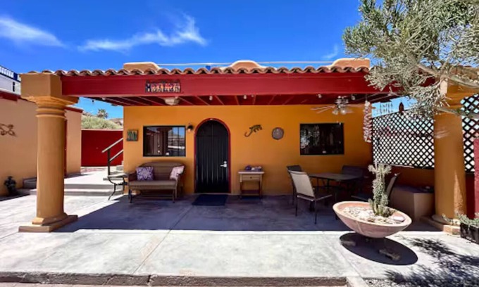 La Choya House | Charming 1-BR house, Bahía la Choya, Starlink WiFi, AC, roof deck, dog friendly