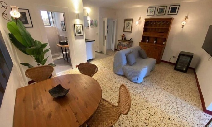 Cantalupo in Sabina Apartment | Charming 1-bedroom apartment in lovely Cantalupo In Sabina with WiFi, AC