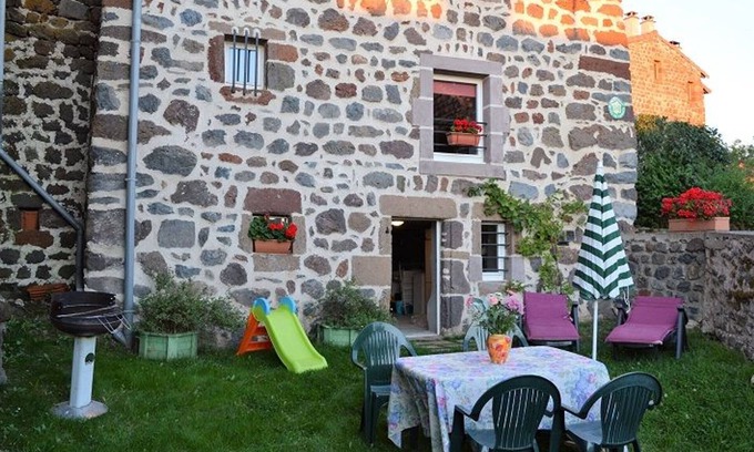 Vergezac Cottage | Charming 19th-Century Stone House with Kids Playground near Le Puy-en-Velay