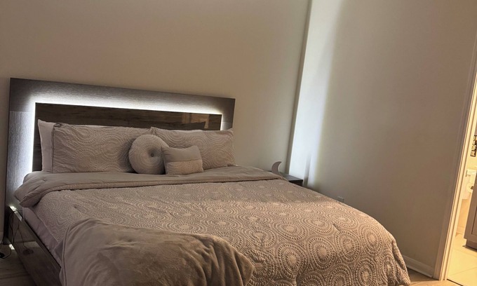 Briarforest Apartment | Charming 2-bedroom apartment in perfect Houston with 2 pool view balconies
