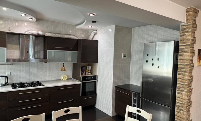 Nasimi Apartment | Charming 2-bedroom apartment in delightful Baku with AC, WiFi