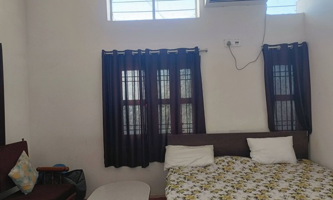 Jhunjhunu Bed & Breakfast | Charming 2-bedroom B&B with WiFi, AC in welcoming Jhunjhunu