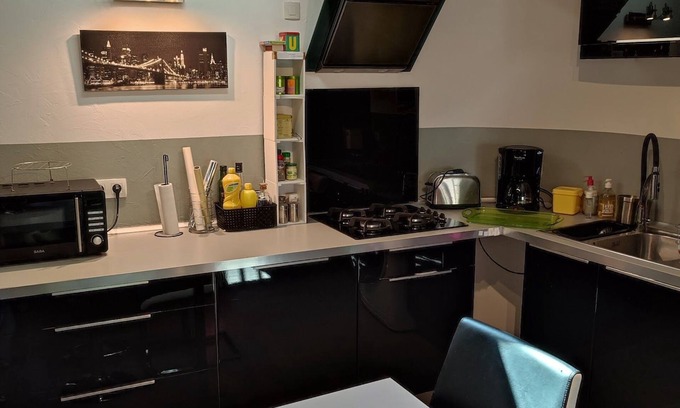 Selongey House | Charming 2-bedroom barn in Selongey with AC, WiFi