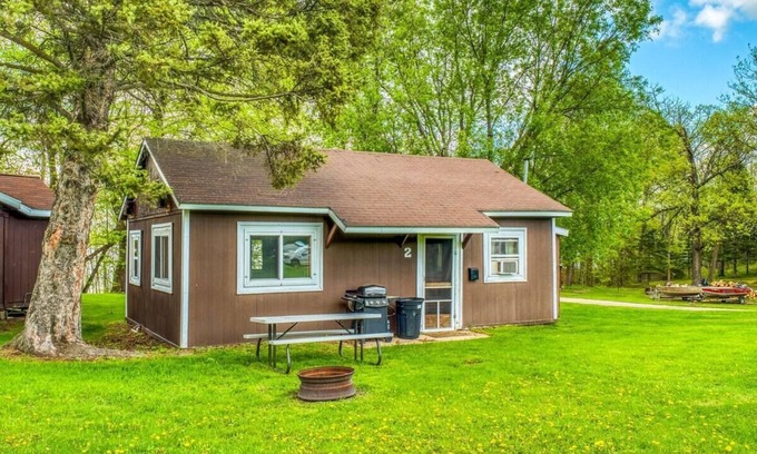 Puposky Cabin | Charming 2-bedroom cabin on Three Island Lake in Bemidji, MN