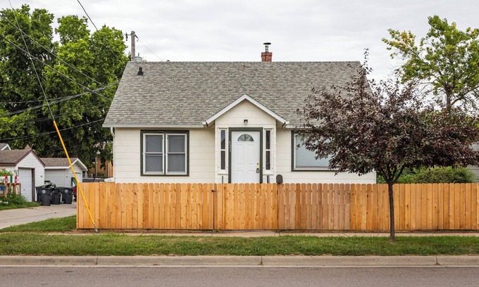 La Crosse House | Charming 2-bedroom house in lovely La Crosse, minutes from downtown area