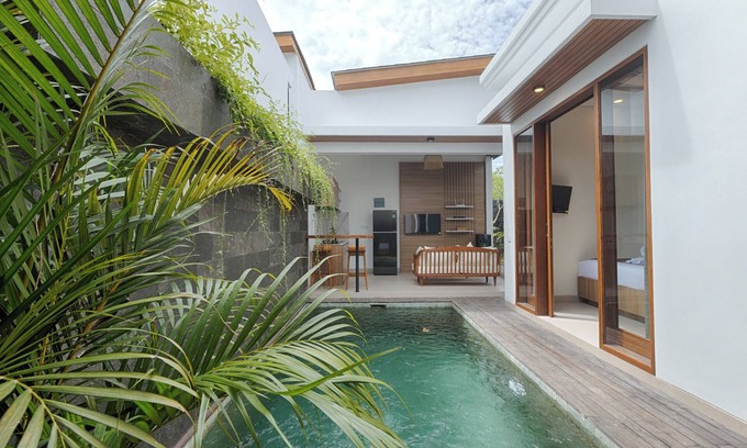 Lodtunduh Villa | Charming 2-bedroom private pool villa in marvelous Bali with WiFi, AC