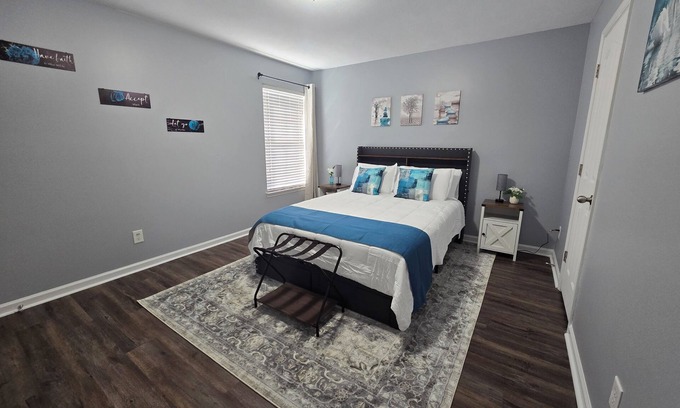 La Vergne House | Charming 2-bedroom townhome with WiFi, AC in fabulous La Vergne