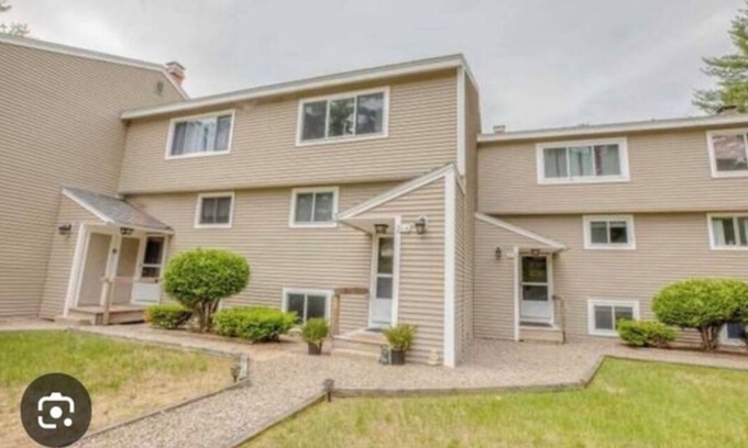 Thornton House | Charming 2-bedroom townhome in Thornton NH. Sleeps 9. 2 beds/2 baths.