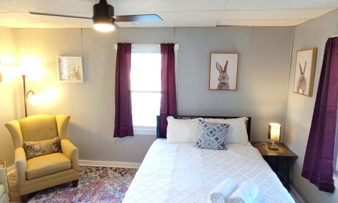 Noblesville House | Charming 2BR Home near Historic Downtown Noblesville