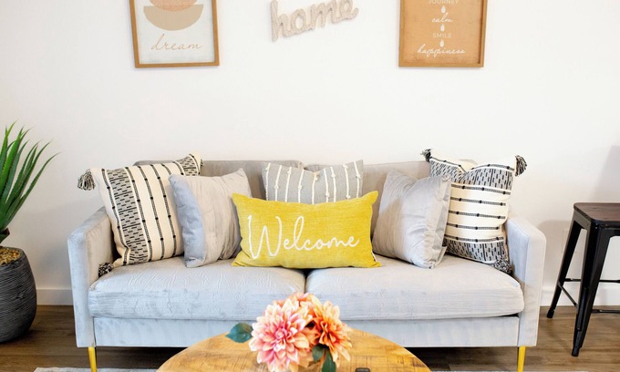 Capital View Apartment | Charming 2BR near Downtown Little Rock