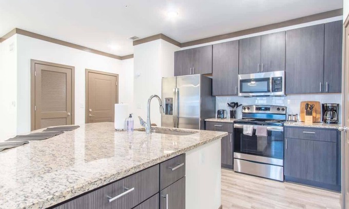 Middletown Apartment | Charming 2BR Retreat | Pool, Parking, Gym