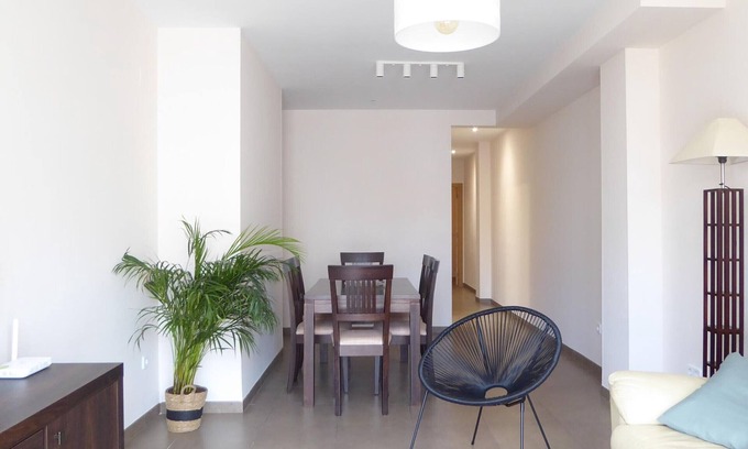 Port de Sagunt Apartment | Charming 3-Bedroom Apartment with WIFI, Near Puerto Beach, Valencia