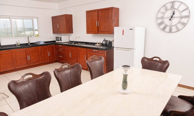 Falmouth Harbour House | Charming 3-bedroom condo with Wi Fi and AC in Falmouth Harbour.
