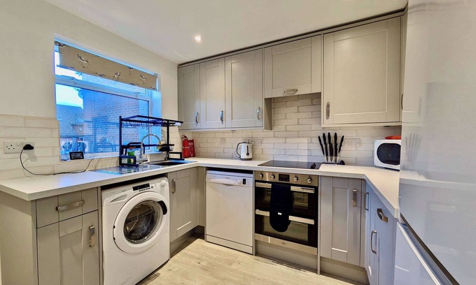 East Hagbourne House | Charming 3-Bedroom Retreat in Oxfordshire