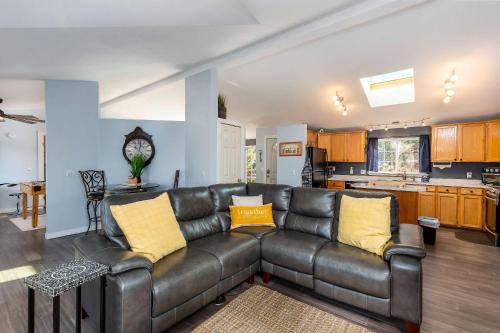 Deschutes River Woods House | Charming 3-Bedroom Home in Bend with Hot Tub Game Room & Spacious Family Dining
