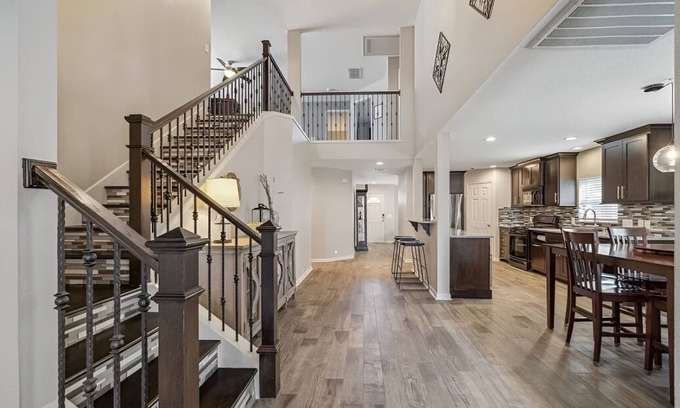 Kingwood House | Charming 3-bedroom house with WiFi, AC in enjoyable Houston with Pool