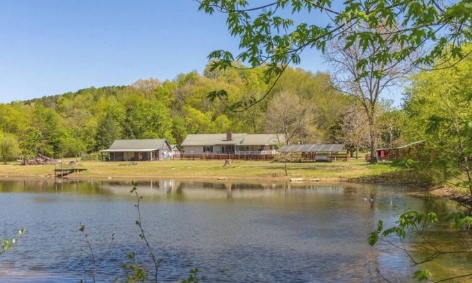 Pulaski House | Charming 3-bedroom house with AC and WiFi in Pulaski