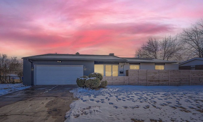 Allendale Area House | Charming 3-bedroom house in lovely Arvada