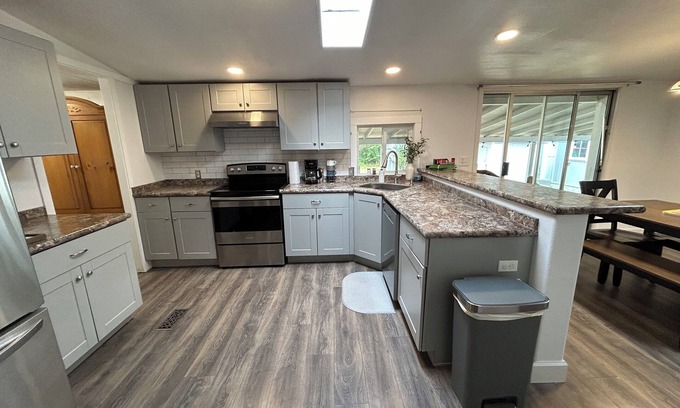 Ryderwood House | Charming 3-bedroom house near Toledo Wa