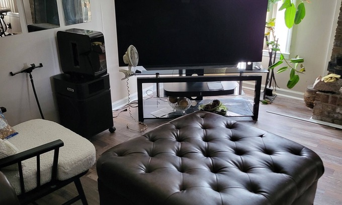 Jacksonville House | Charming 3-bedroom house in superb Jacksonville with AC, WiFi