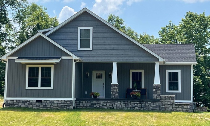 Leitchfield House | Charming 3-bedroom house on Rough River Lake near Leitchfield!
