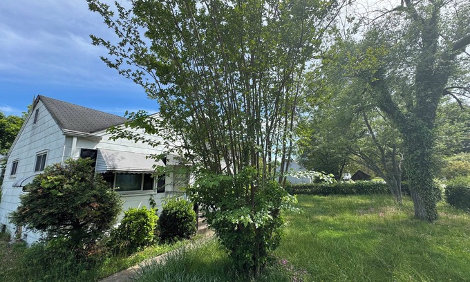 Williamsburg House | Charming 3-bedroom house with WiFi, AC in historic Williamsburg