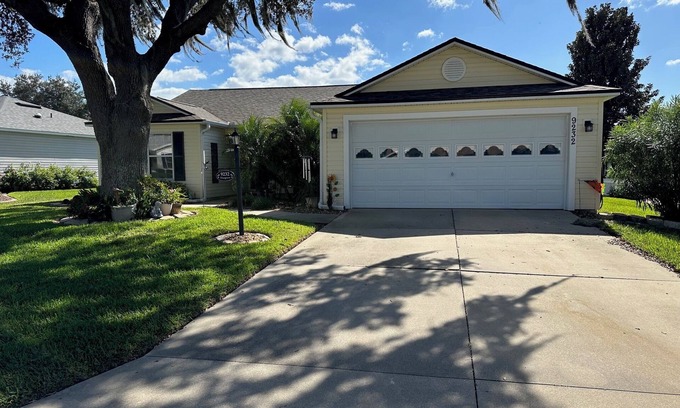 Springdale House | Charming 3BR Oasis with Lanai