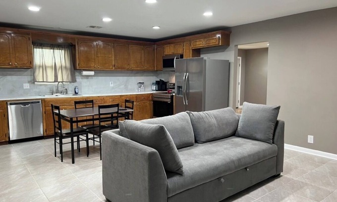 Booth House | Charming 4Bd/3Ba w/AC, WiFi, views in Prattville, 10 mi from Ray Trent Golf Crse