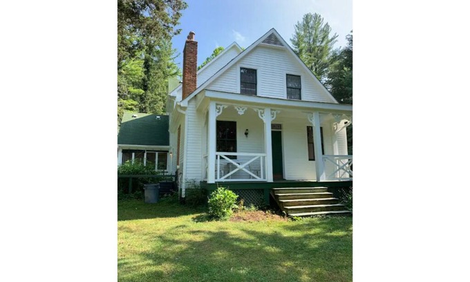 Indian Hill House | Charming 4BDRM Farmhouse