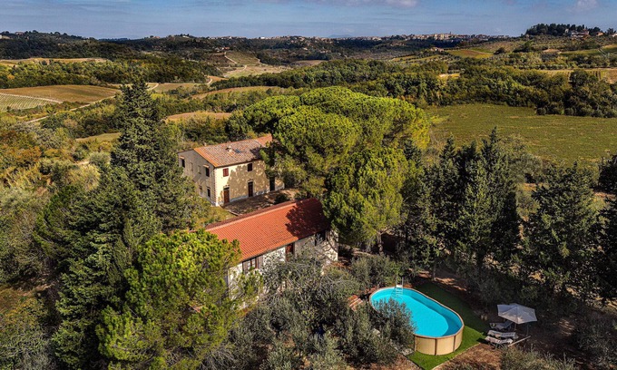 Montespertoli House | CHARMING 4BR BARN WITH PRIVATE POOL & WONDERFUL VIEWS, IN GREAT TUSCAN LOCATION!