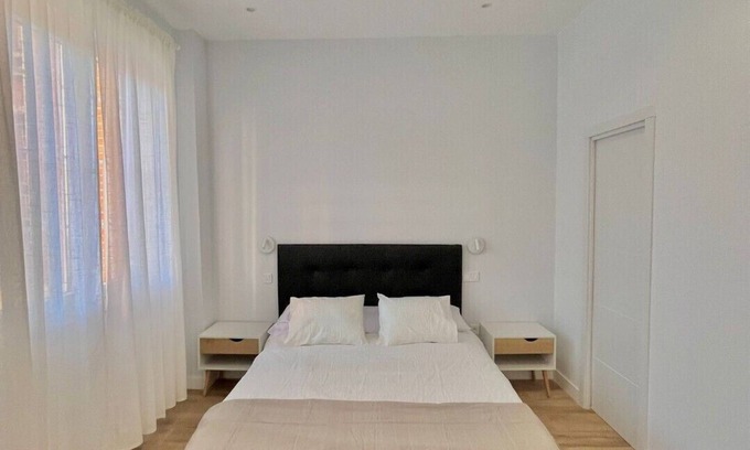Hortaleza Apartment | Charming Accommodation near IFEMA