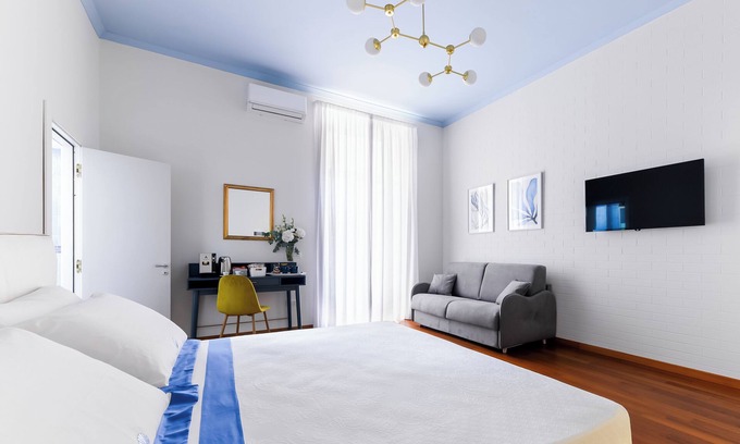 Montecalvario Apartment | Charming apartament in Napoli' historic streets, where art meets tradition