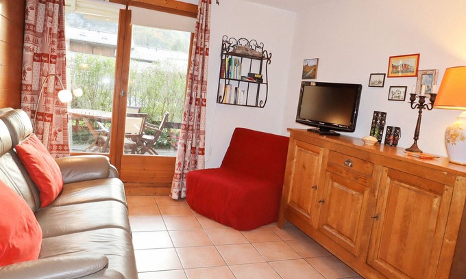 Samoens Apartment | Charming Apartment with Pool, South-Facing Terrace, Near Village Center and Ski Bus