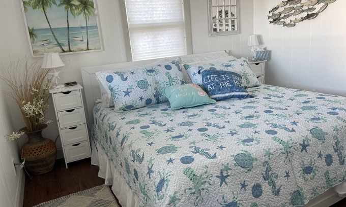 Little Nahant Cottage | Charming Beach Cottage