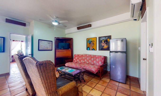 Placencia Condo | Charming beachfront condo with a kitchenette, shared pool, WiFi, & beach access