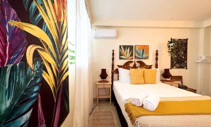 Miramar Apartment | Charming Boho 2 bedroom in Miramar - Back 2B