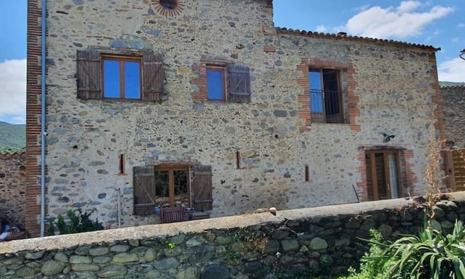 Joch Other | Charming Catalan Barn Conversion With Large Garden