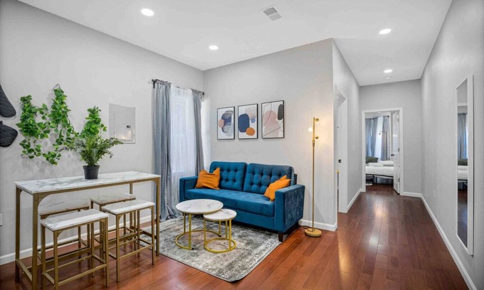Center City West Apartment | Charming Center City 2BR | Sleeps 8 people |