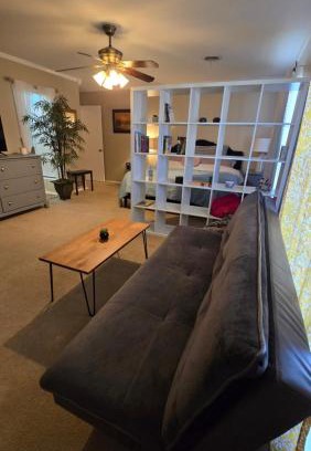 Amarillo Apartment | Charming Central Amarillo Retreat with a Jacuzzi