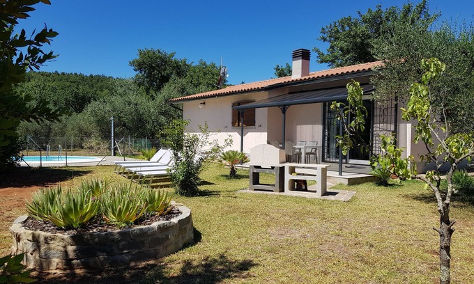 Gavorrano House | charming completely renovated country house, large garden, secluded location
