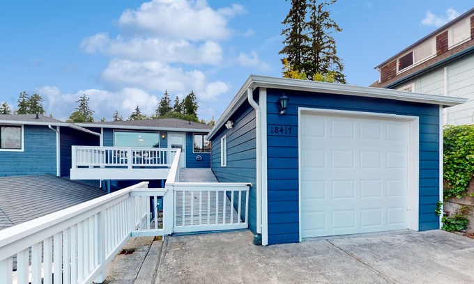 Suquamish Condo | Charming condo with bay views, 2 kayaks, free WiFi & steps from the waterfront