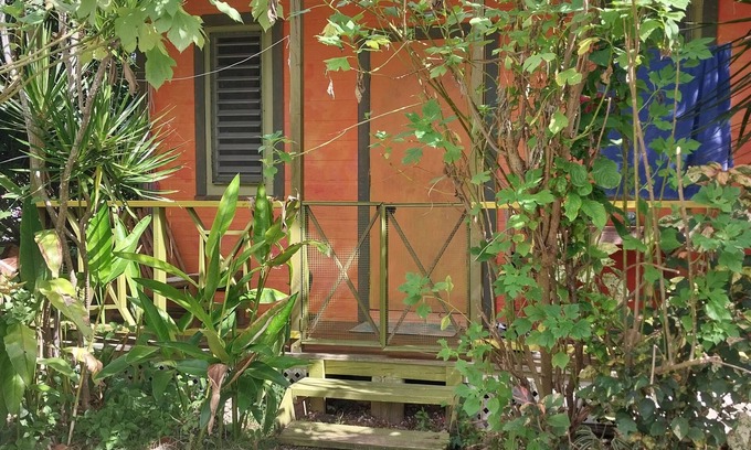 Maxwell Cottage | CHARMING COTTAGE AT SHAMBHALA HOMESTAYS on South Coast