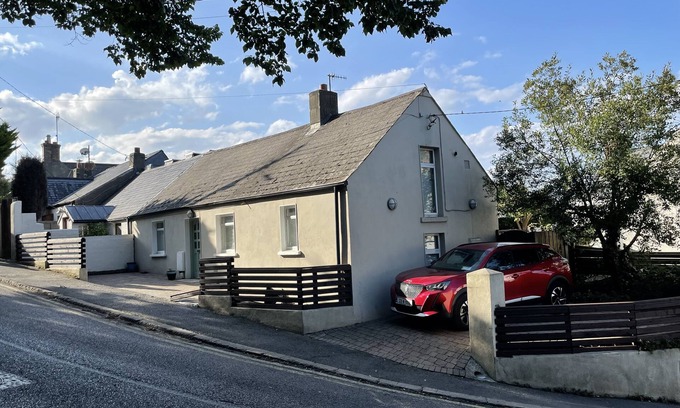 Howth House | Charming Cottage In Beautiful Howth, 25 Minutes From Dublin City Center