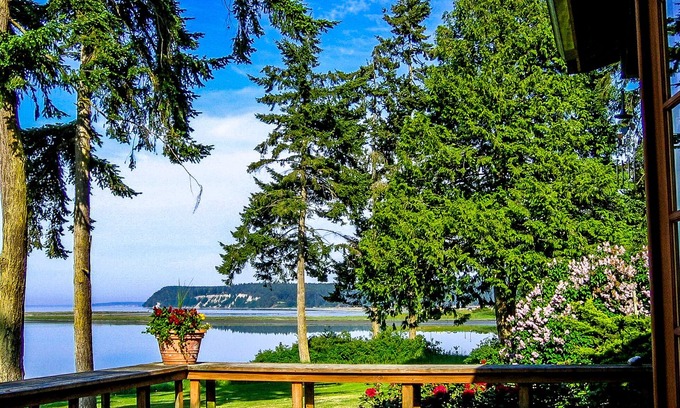 Sequim House | Charming Cottage in Stunning Waterfront Setting