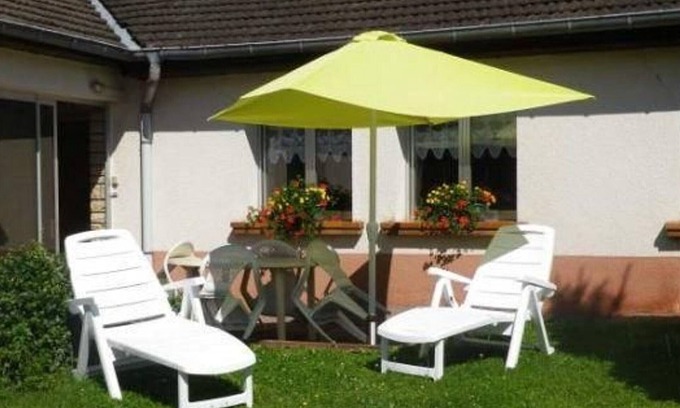 Champagney Cottage | Charming cottage near Champagney Basin, pets allowed