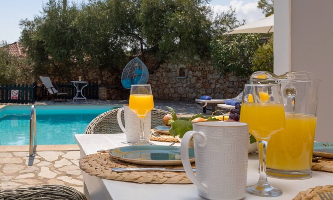 Askos Cottage | Charming Cottage with two bedrooms, Private Pool and beautiful sea views!